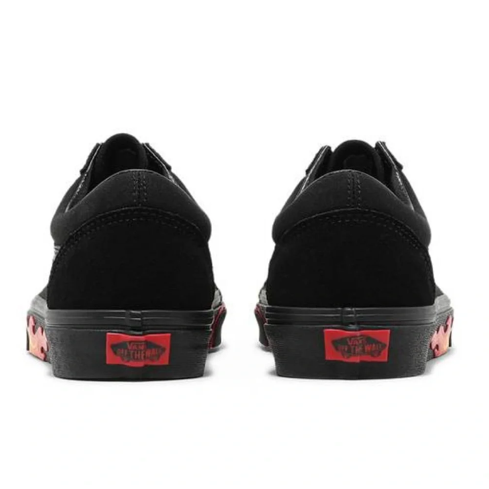 Vans Men’s Old Skool
(Flame Wall) Black/Black
VN0A38G1Q8Q
Sneakers - Picture 5 of 16